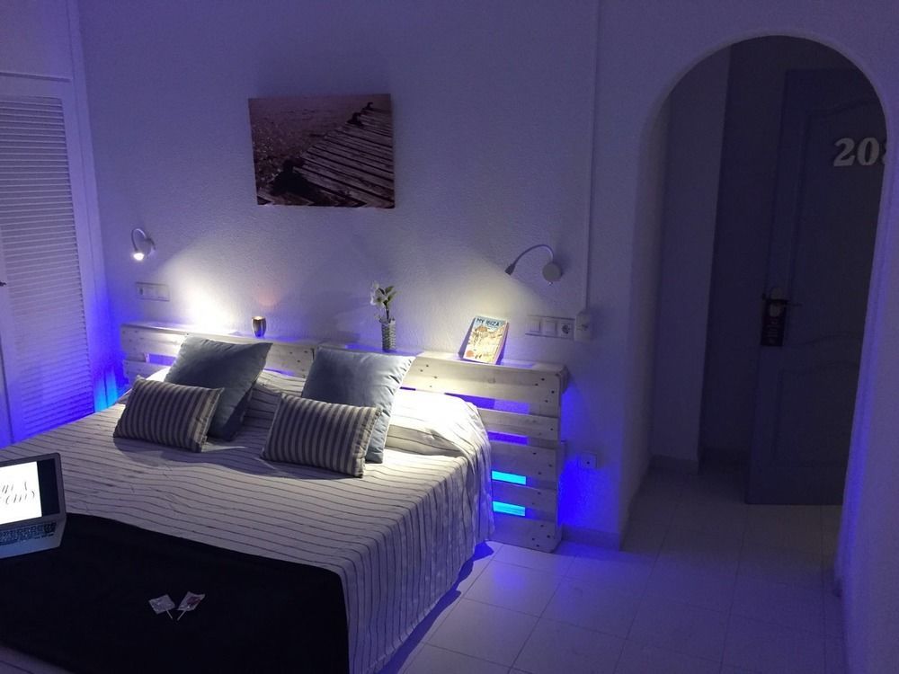 Hotel Outsite Ibiza Es Cana Esterno foto