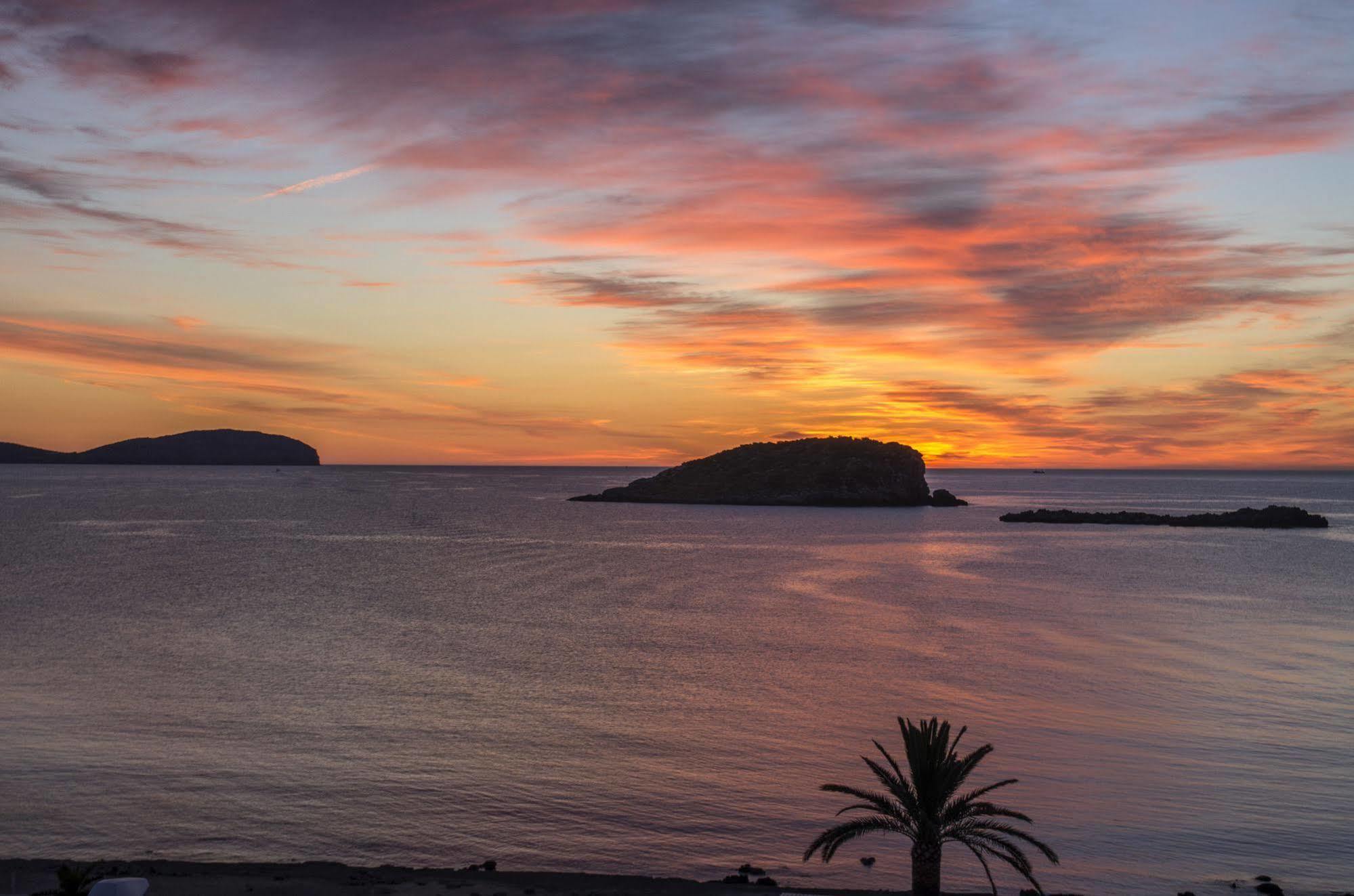 Hotel Outsite Ibiza Es Cana Esterno foto